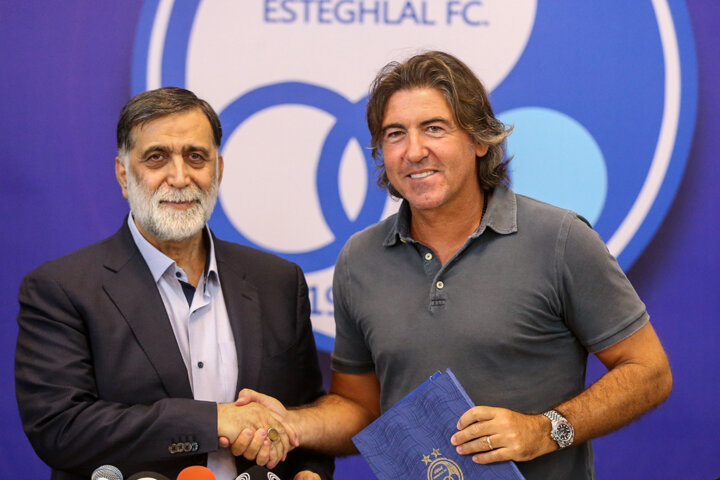 ساپینتو: با رفتن آجورلو میخواستم از استقلال بروم / دستیار مربی نساجی به من بی احترامی کرد