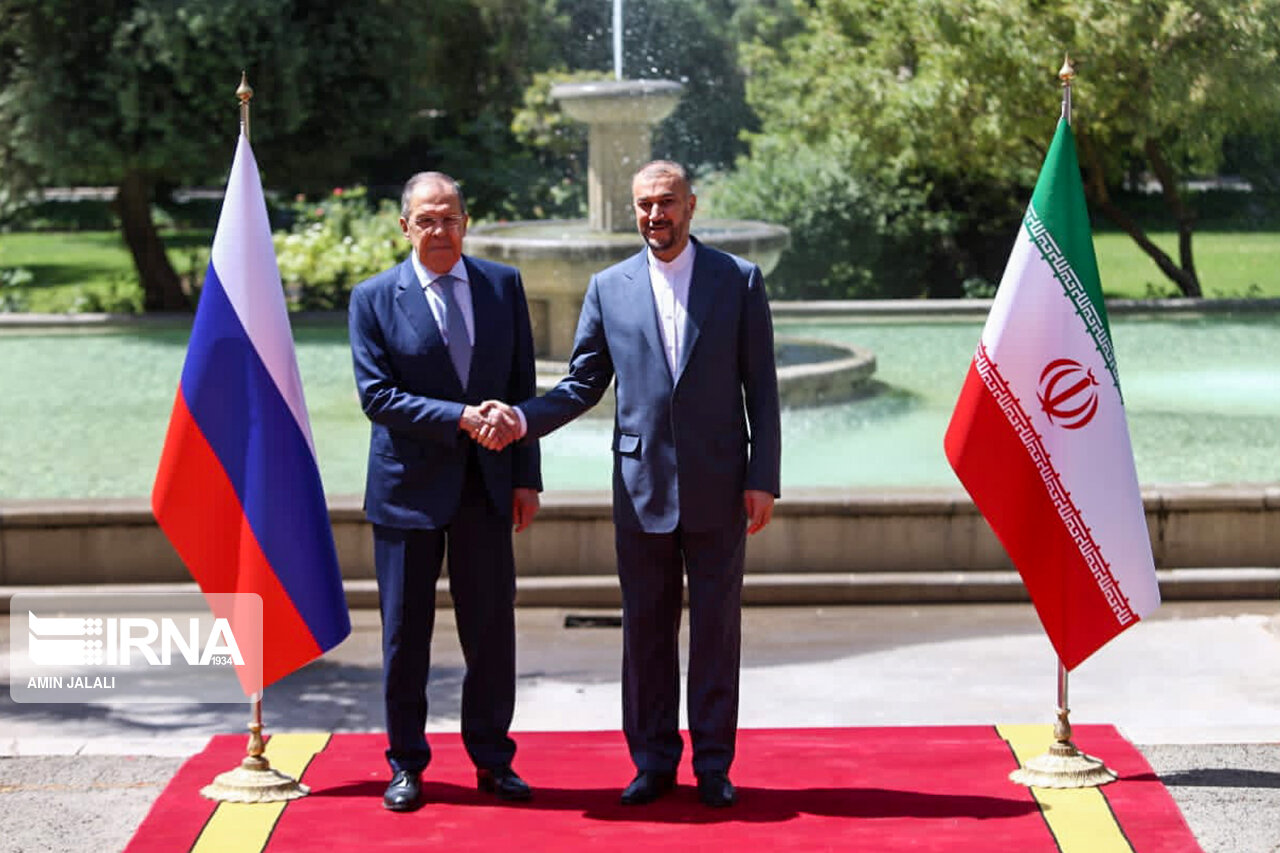 Die Außenminister des Iran und Russlands treffen sich in Teheran