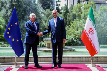 استقبال «حسین امیرعبداللهیان» وزیر امور خارجه از  «جوزف بورل» نماینده عالی سیاست خارجی و امور امنیتی اتحادیه اروپا 