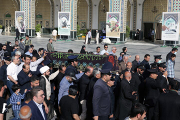 تشییع پیکر استاد «احمد مهدوی دامغانی»