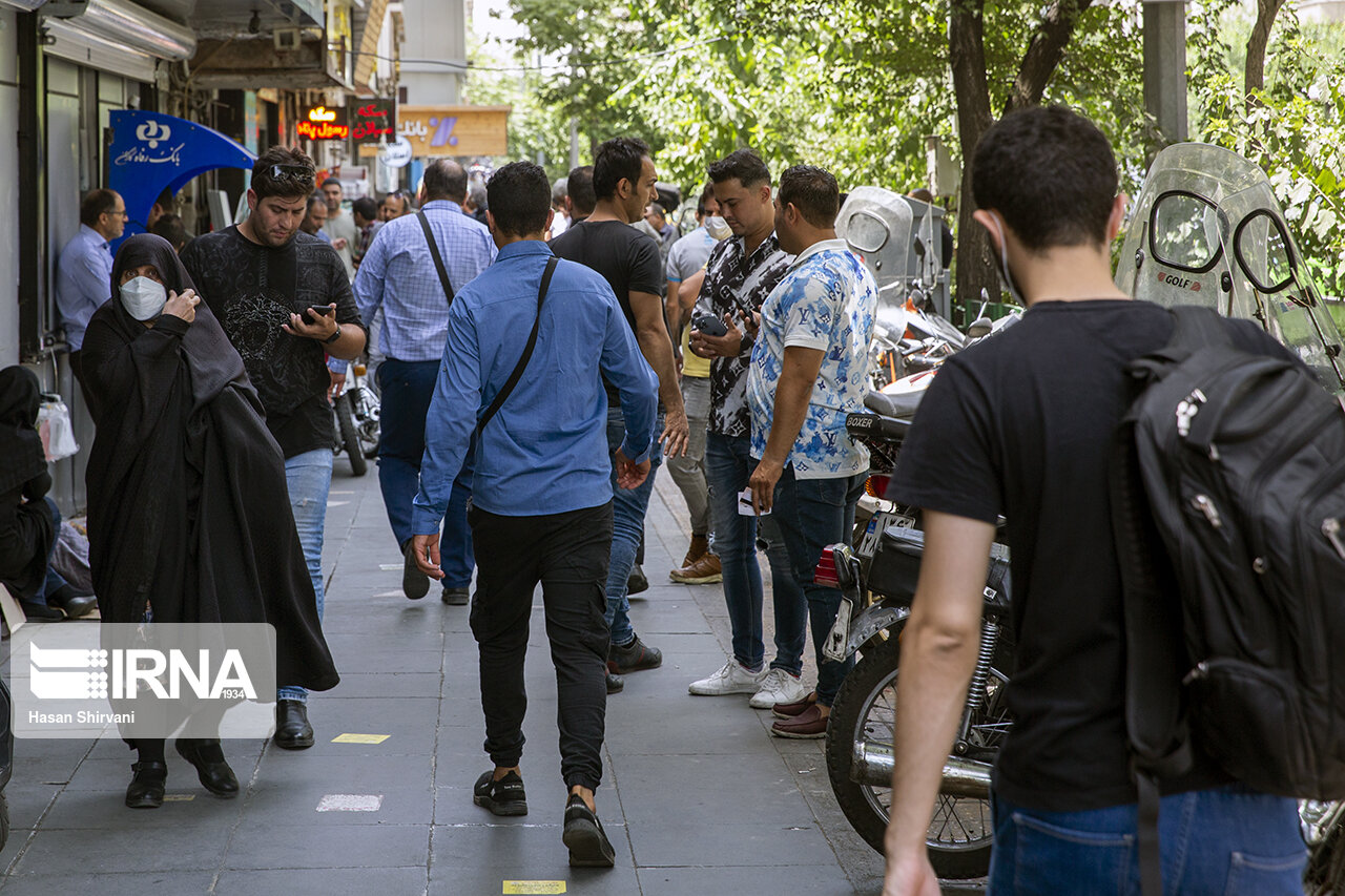 İran’da İşsizlik Oranı Tek Hanede Kalarak Azalmaya Devam Ediyor