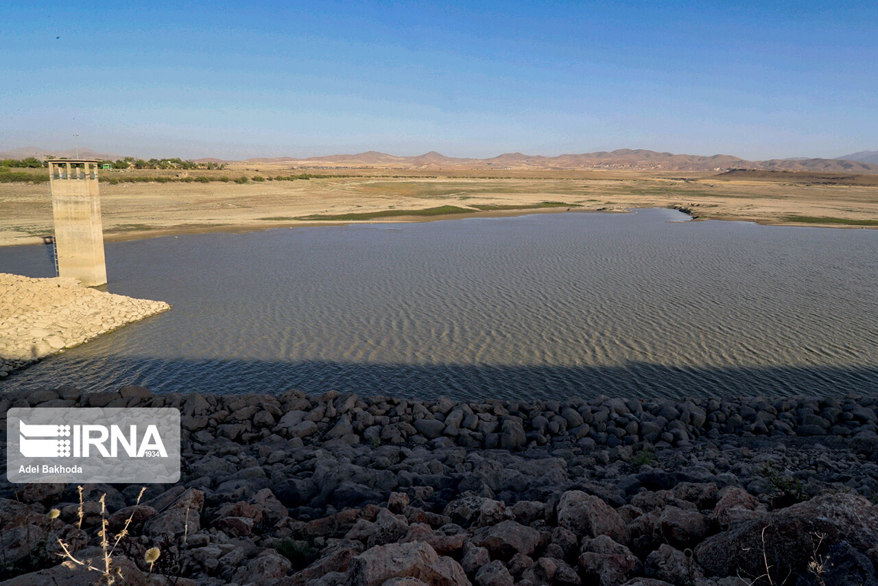 آب ذخیره پشت هر سه سد استان سمنان امسال کاهش یافت 