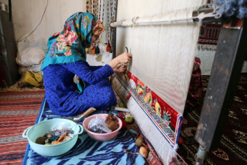 بافته‌های‌ داری در صنایع دستی صادراتی استان اردبیل سهم بالایی دارد