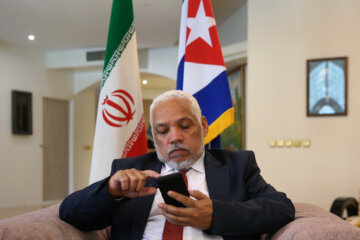 El embajador de Cuba en Irán concede una entrevista a IRNA