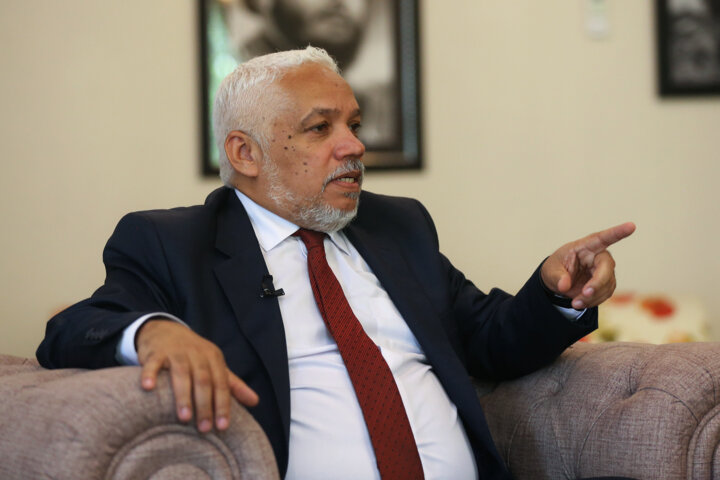 سفیر کوبا در تهران: حذف چهره آزادیخواهان از ذهن مردم، ماموریت مهم رسانه های غربی است