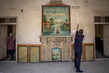 ایرانی نوجوانوں نے تاریخی گھروں کی از سر نو تعمیر پر ہمت باندھ لی