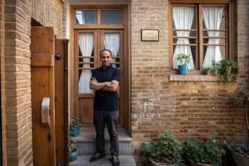 Los jóvenes iraníes restauran antiguas casas en Teherán