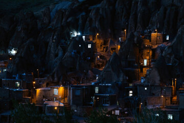 El pueblo rocoso de Kandovan en el noroeste de Irán
