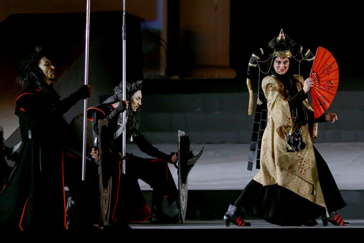 تماشاگران «سیصد» سه بار غافلگیر میشوند/ فرصتهای شغلی پروژهای عظیم