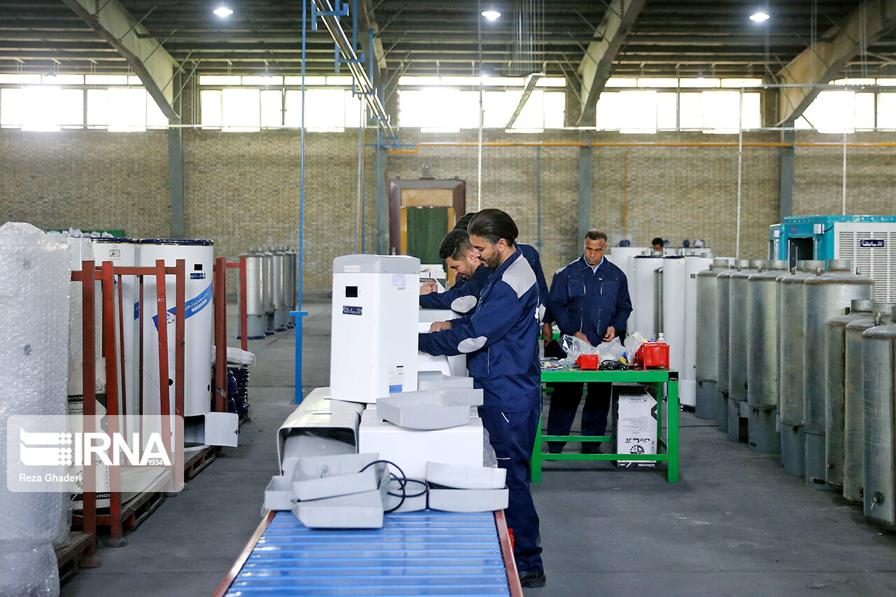 اشتغالزایی کارخانه آزمایش کافی نیست؛ لزوم بکارگیری ۵۰۰ نفر تا پایان ۱۴۰۱ اشتغالزایی کارخانه آزمایش کافی نیست؛ لزوم بکارگیری ۵۰۰ نفر تا پایان ۱۴۰۱