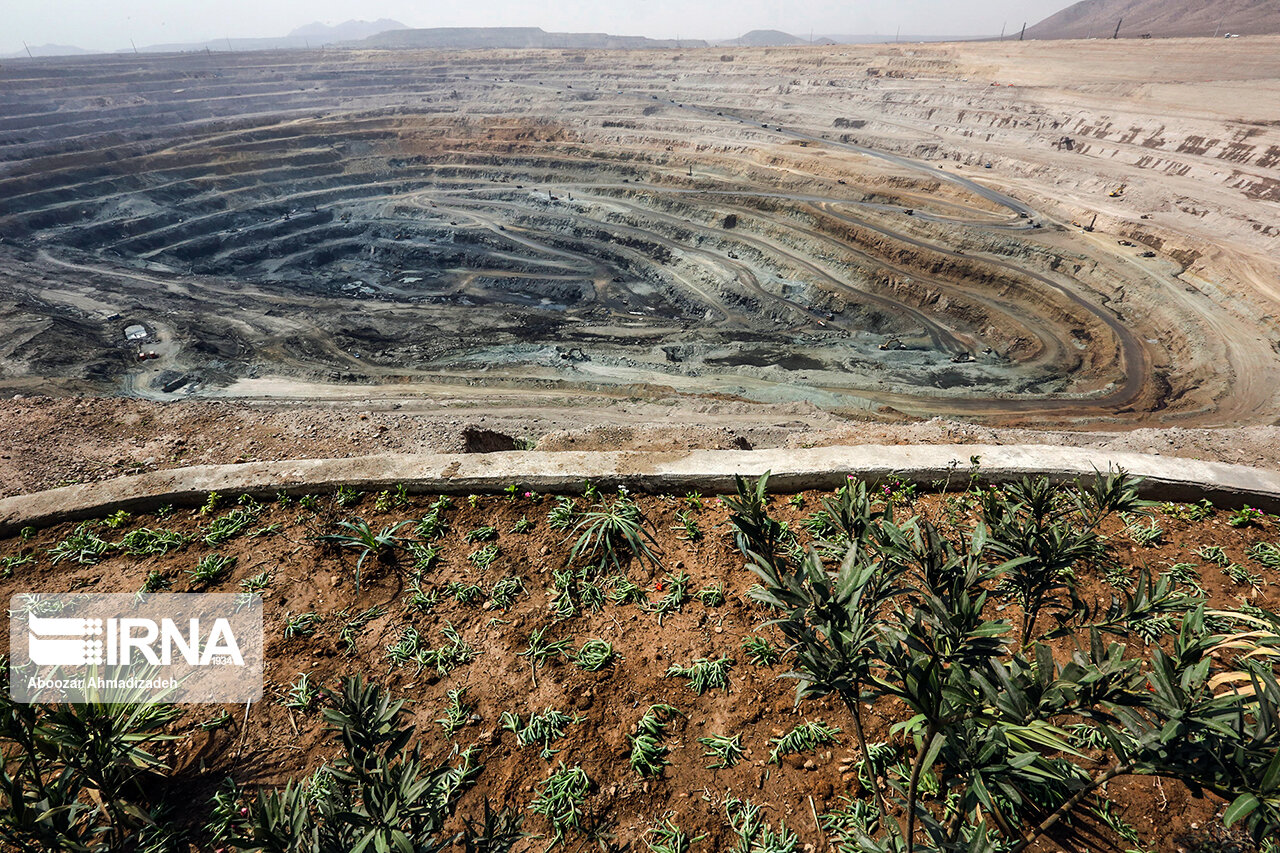 استخراج سالانه حدود ۱۶.۵ میلیون تن مواد معدنی در خوزستان