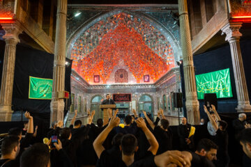 ویژه برنامه شب اربعین حسینی در آستان مقدس حضرت عبدالعظیم(ع) برگزار شد