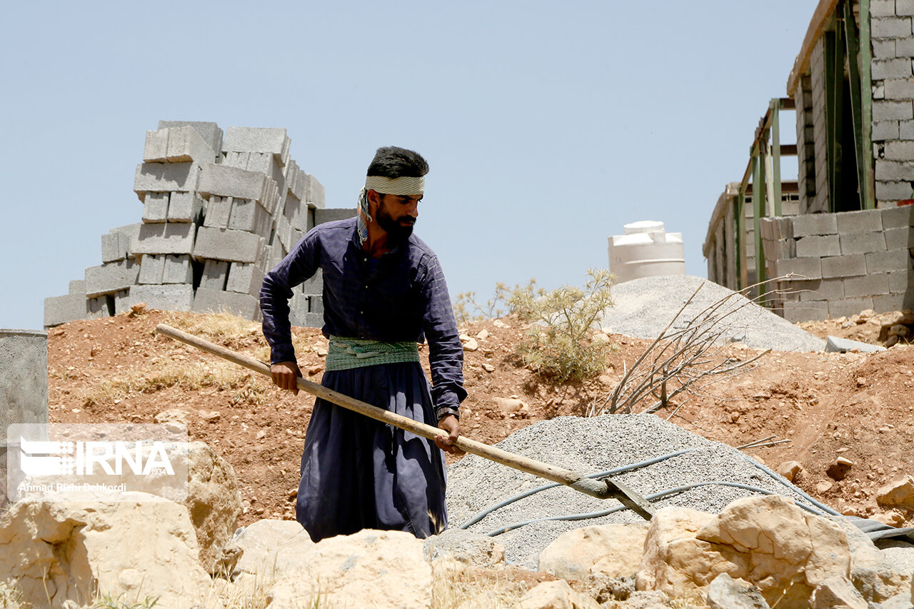 ساخت ۲۰۰ واحد مسکن برای محرومین در شهرستان جهرم آغاز شد ساخت ۲۰۰ واحد مسکن برای محرومین در شهرستان جهرم آغاز شد