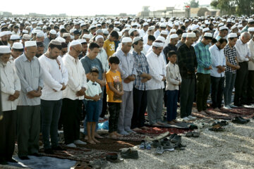 Se celebra la oración del Eid al-Adha en la provincia de Golestán