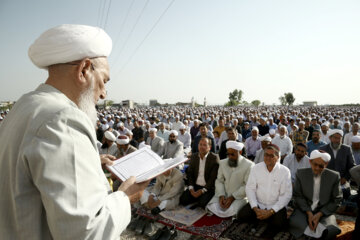 ایرانی بندرگاه ترکمن میں نماز عیدالاضحی کی ادائیگی