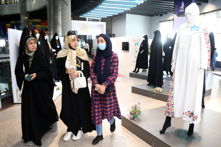 حراجیهای فصلی، ترغیب مشتری برای خرید