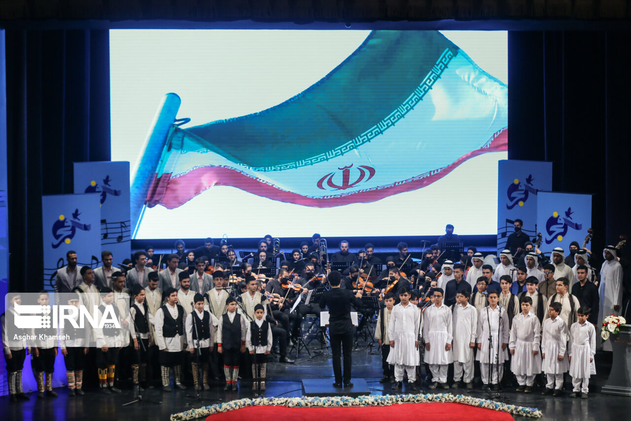 جشنواره ملی سرود فجر برگزار می‌شود