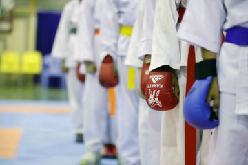 ۱۸۰ نفر در دوره‌های ملی مربیگری و داوری کاراته گلستان شرکت کردند