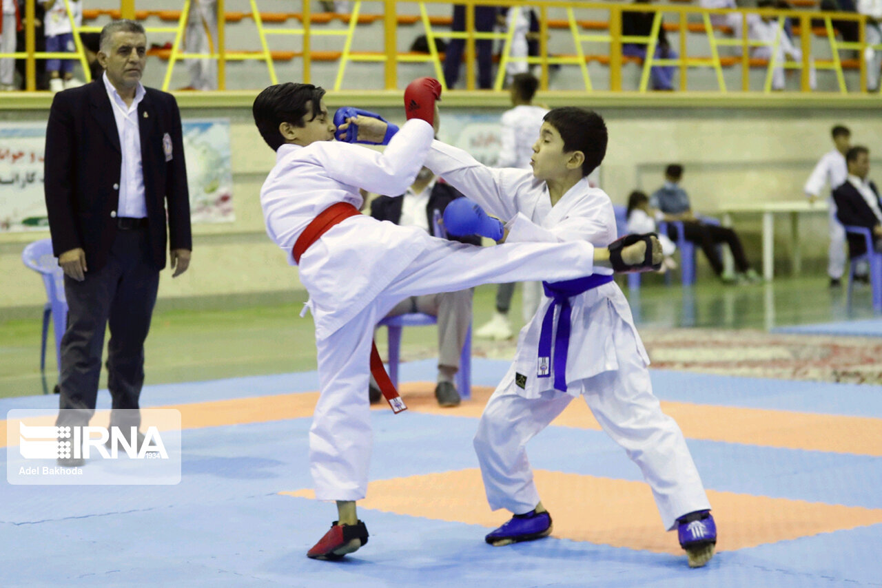 بوشهر قهرمان مسابقات کاراته کشور شد