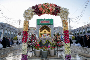 Iran : célébrations de la fête de Ghadir au sanctuaire du très vénéré Imam Reza (P) à Mashhad au nord-est


