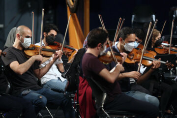 Répétition de l'Orchestre symphonique de Téhéran