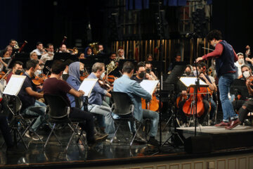 Répétition de l'Orchestre symphonique de Téhéran