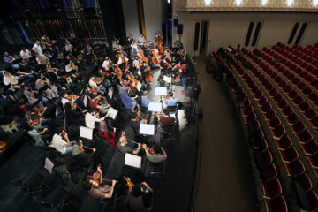 Répétition de l'Orchestre symphonique de Téhéran
