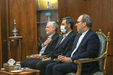 El vicepresidente iraní se reúne con el ministro de Relaciones Exteriores de Siria en Teherán