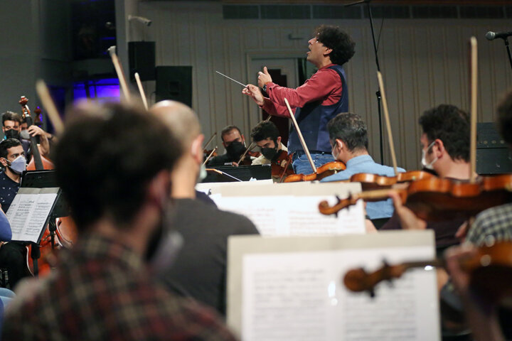 حامد گارسچی: باید در هر شهری ارکستر سمفونیک داشته باشیم + فیلم