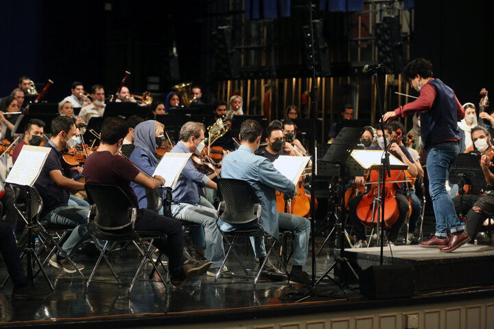 حامد گارسچی: باید در هر شهری ارکستر سمفونیک داشته باشیم + فیلم
