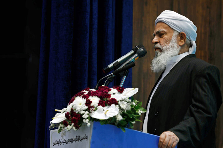 آزادگان جهان برای حمایت از فلسطین اقدام کنند