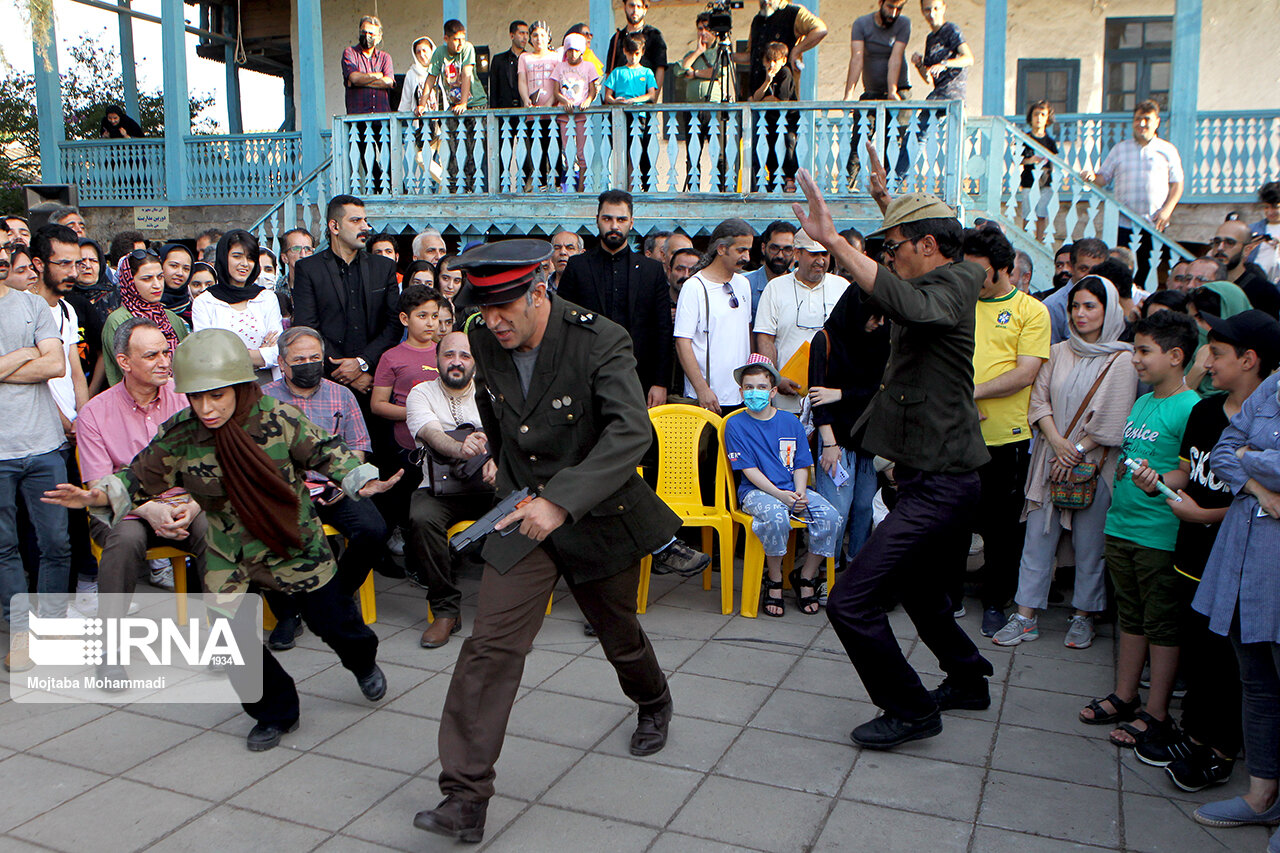 برترین‌های جشنواره سراسری تئاتر خیابانی شهروند در لاهیجان معرفی شدند