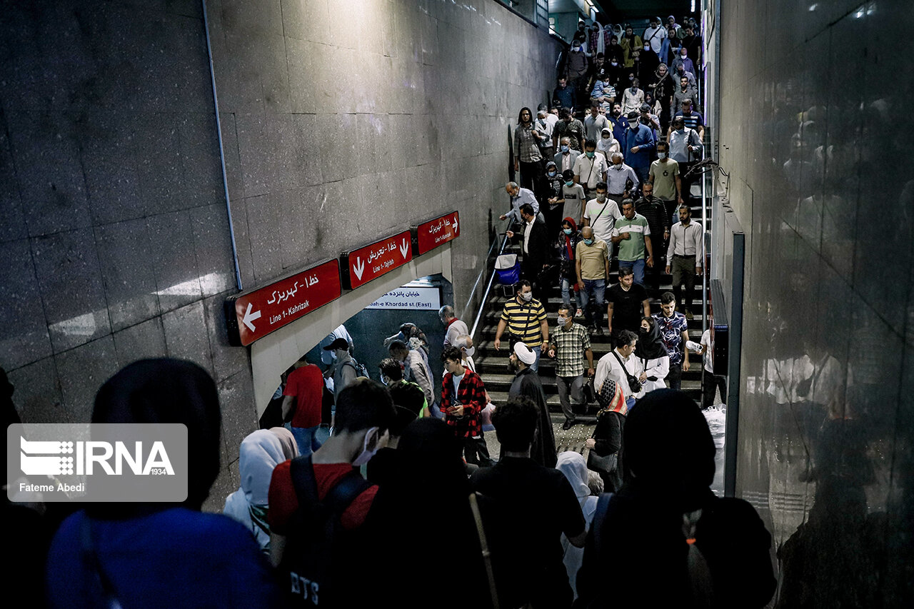 آمار مسافران مترو تهران در روز برفی افزایش یافت