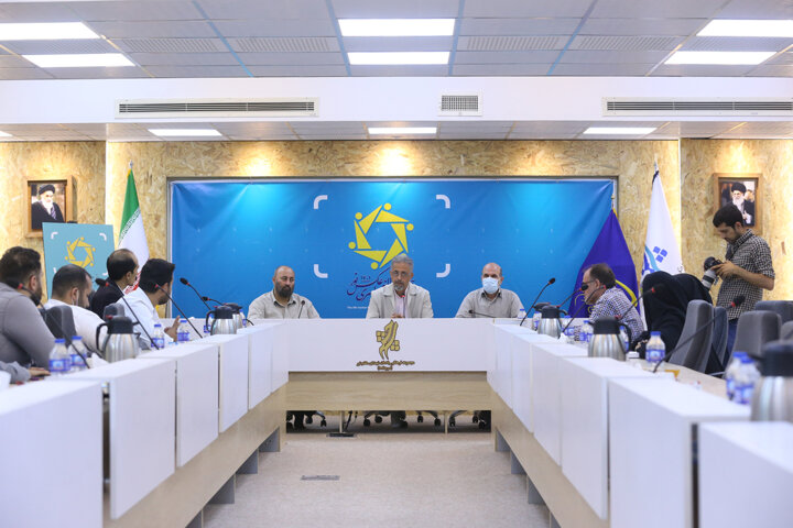 موضوع خانواده شاد ایرانی محور پنجمین دوسالانه عکس نور