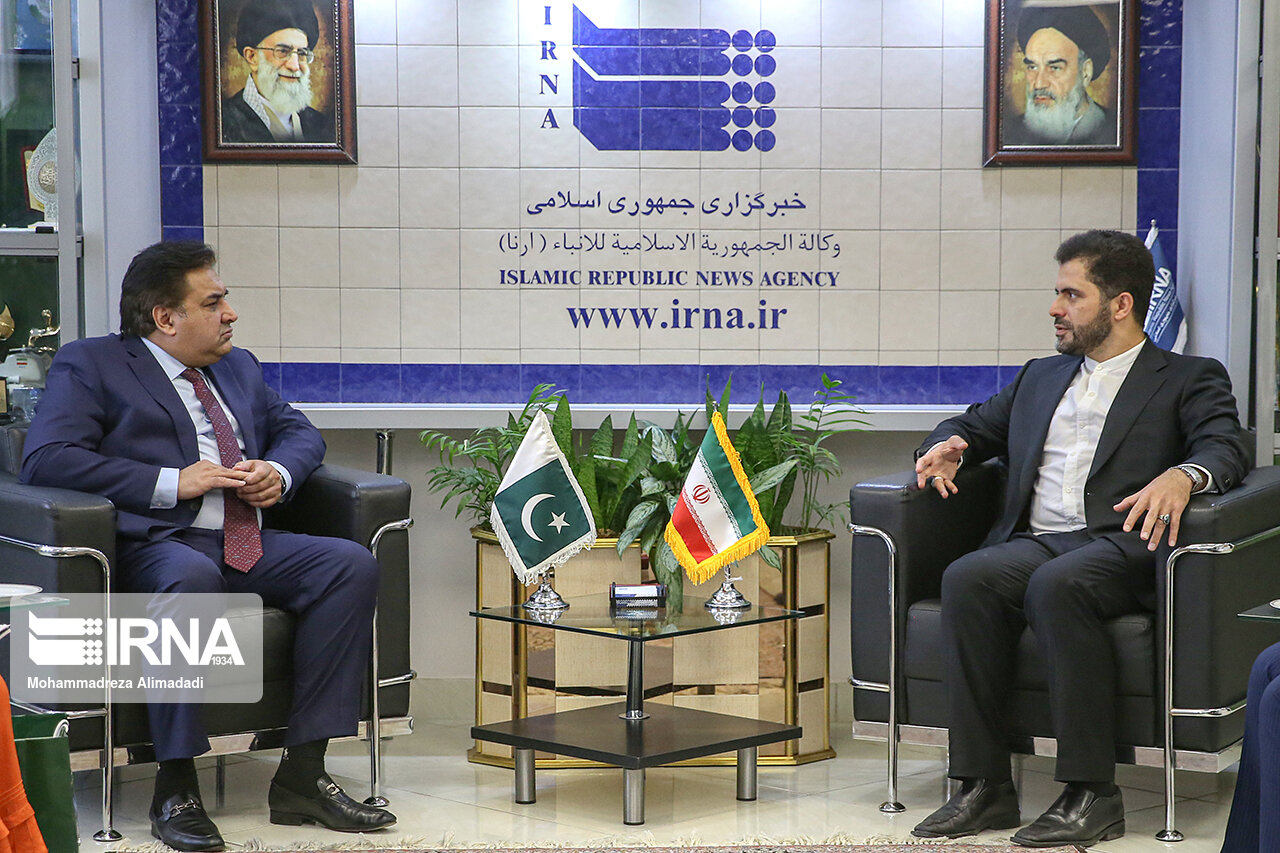 هیچ محدودیتی برای توسعه روابط با جمهوری اسلامی نداریم/ همکاری های رسانه ای ایران و پاکستان گسترش می یابد