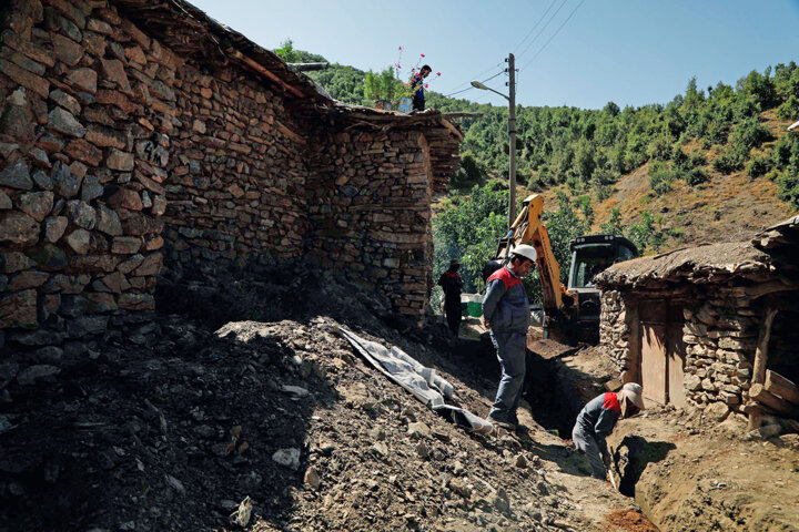 شعله های آبی، امید بخش گازرسانی به مناطق محروم لرستان