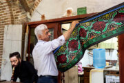 Церемония украшения Исторического рынка Тебриза в годовщину смерти Имама Хосейна