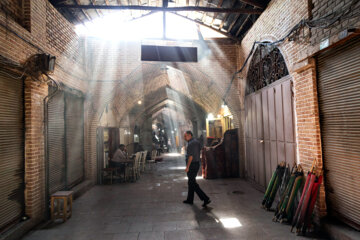 El histórico bazar de Tabriz se prepara para el comienzo de Muharram 