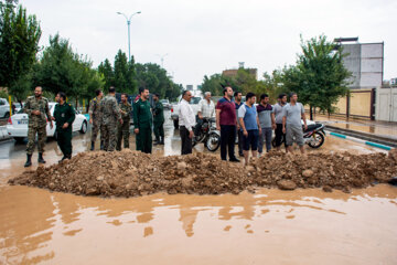 جاری شدن سیل در یزد