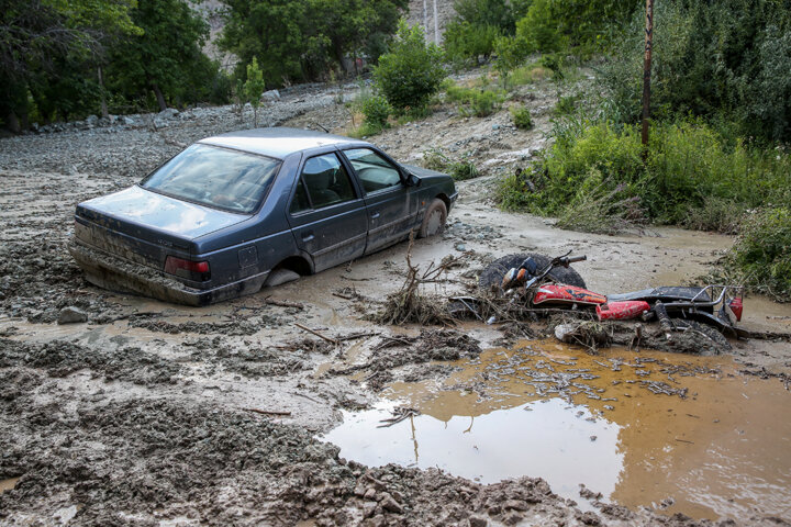 تابستان و ناگهان باران/ آیا بارشهای سیلآسای موسمی قابل پیش بینی است؟