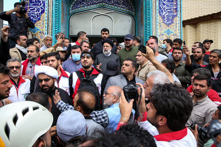 استاندار تهران: عملیات خارج کردن گل و لای امامزاده داود(ع) پایان یافت