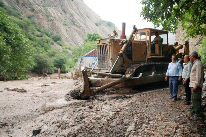 امدارسانی شبانهروزی به مناطق سیلزده چالوس