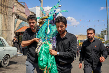 La ceremonia de duelo en la Huseyniye Azam de Zanyán