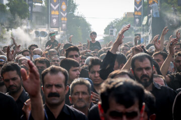 Rituel de deuil de Muharram au Grand Hosseinyeh de Zanjān