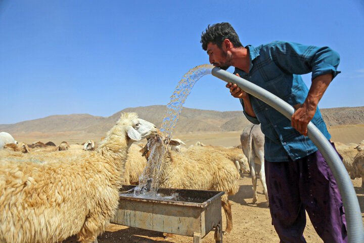 ۱۲ کانون عشایری لرستان آبرسانی شد