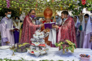 Ceremonia de la Asunción de Santa María en Teherán