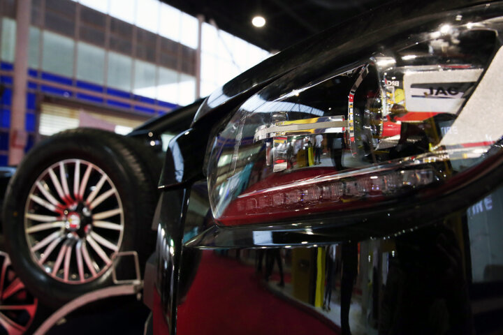 ارائه توان صنعتگران ایرانی در نمایشگاه تحول صنعت خودرو/ نقشه راه خودروسازی، چراغ راه آینده این صنعت