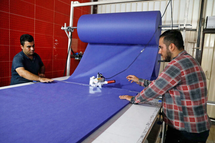 چوب لای چرخهایی که برای حافظان سلامت می دوزد