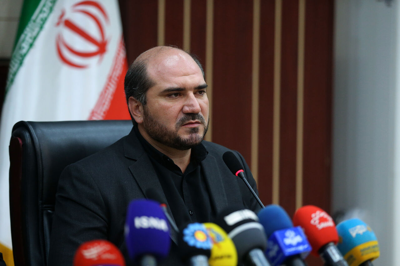 استاندار تهران: گره کور ترافیک قلعه نو با احداث کمربندی باز می شود
 استاندار تهران: گره کور ترافیک قلعه نو با احداث کمربندی باز می شود