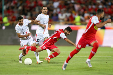 لیگ برتر فوتبال- پرسپولیس و فولاد